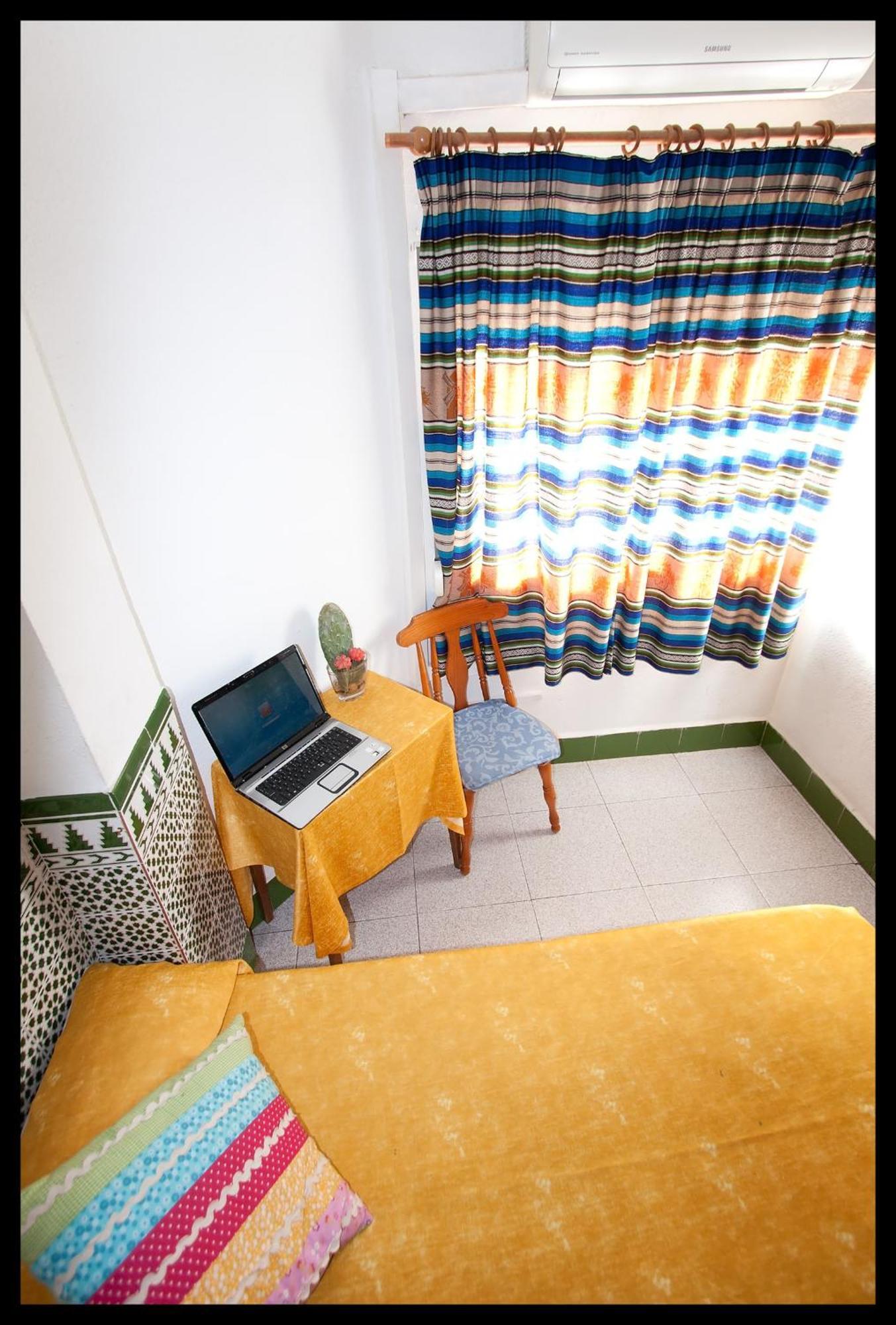 Hostal Estacion Almeria Exterior photo